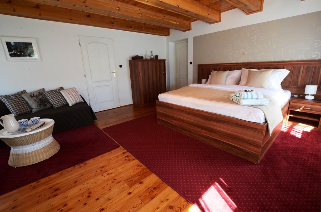 Pension Pod Morskym Okem Karlovice  Экстерьер фото