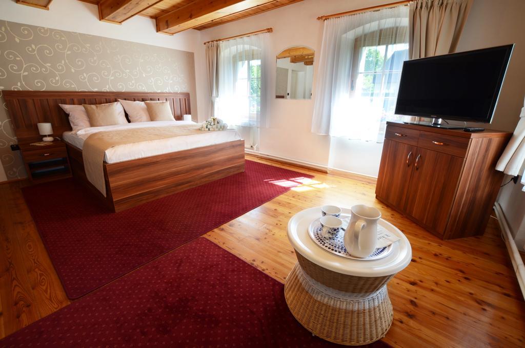 Pension Pod Morskym Okem Karlovice  Экстерьер фото